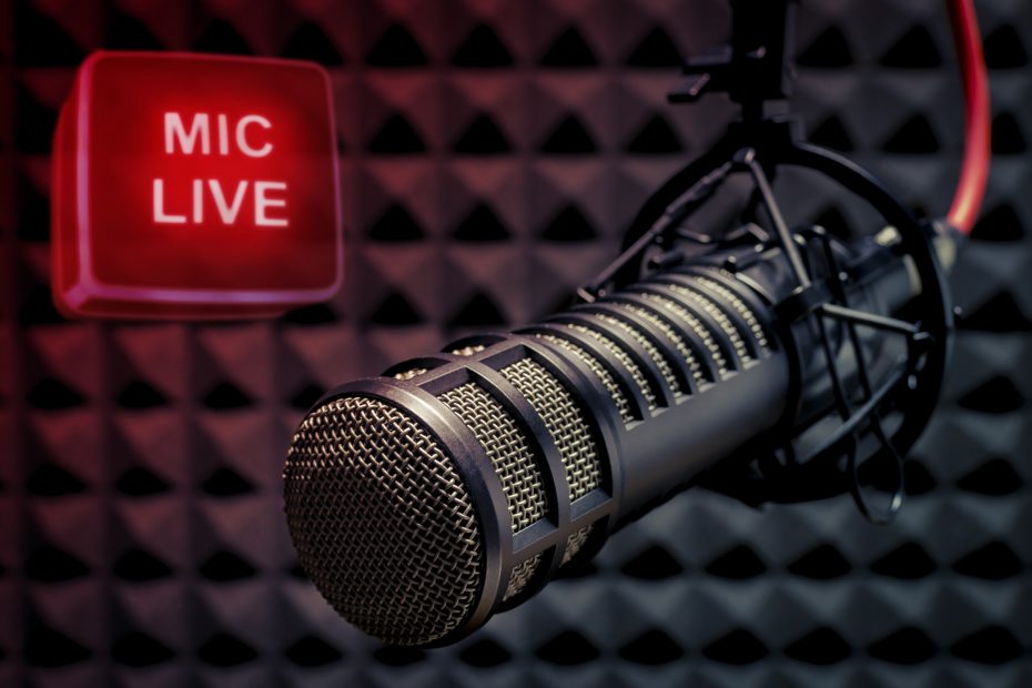Use a high quality recording mic to improve sound quality for automated free transcriptions